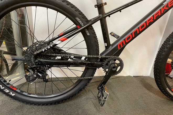 Mondraker play 2025 26