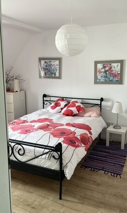 Zweifamilienhaus gegen kleines Haus oder Wohnung  