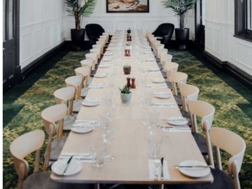 Book a meeting: Ivy Room - The Elegance for your next meeting!