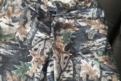 Vente d'un article ou d'un service autre qu'un territoire: Pantalon Action XL 