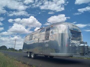 For Sale: classic airstream 24 clean and ready to camp