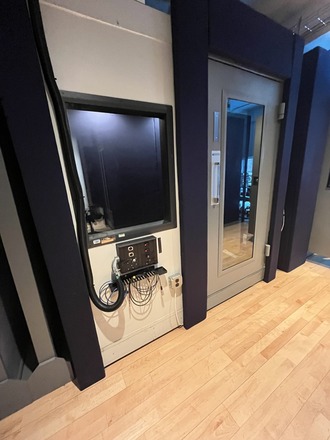 Podcast Studios available