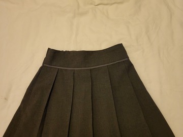 Selling With Online Payment: Grey skirt