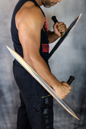Hellboy Bladed Tonfa - Karl Ruprecht Kroenen