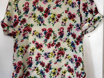Selling: Flowered top size small