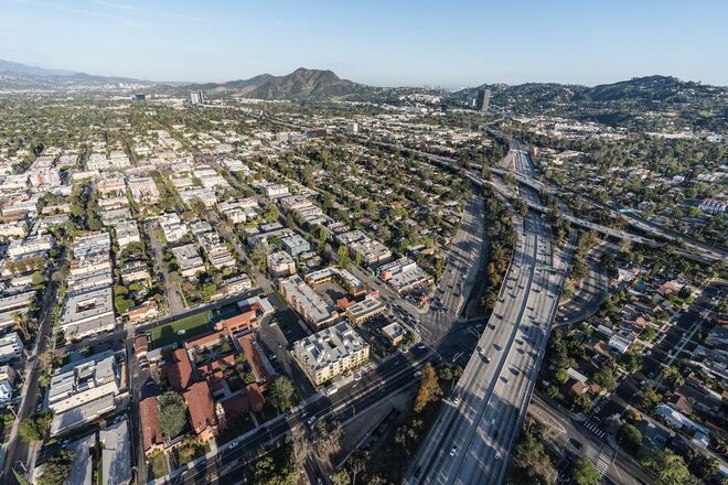 Hollywood CA, Safe Residential Driveway Parking in Valley Village