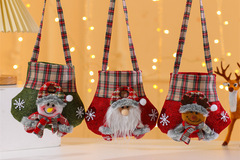 Comprar ahora: 50pcs Christmas Cartoon Doll Candy Gift Bag Handbag