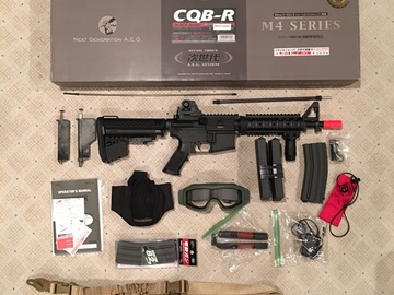 Selling: Airsoft Bundle: Tokyo Marui M4 series CQB-R