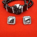 Comprar ahora: 100 sets-- Designer Bracelet w/matching earrings-- $ .75 set