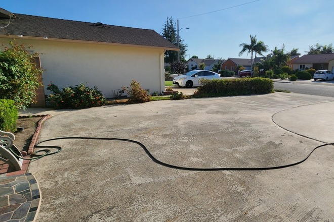 Garden Grove CA, Quiet Space Mid to Large RV OK