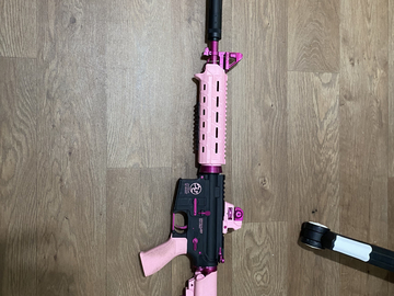 Selling: Airsoft gun pink 