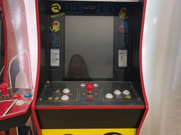 Renting out without online payment: Arcade Game - PAC MAN & NBA JAM