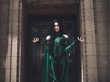 Selling with online payment: Hela - Thor Ragnarok