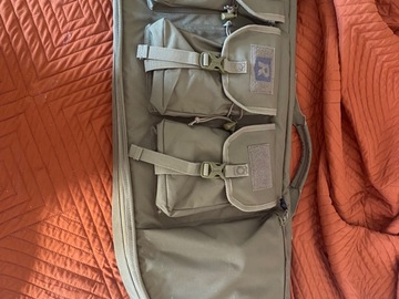 Selling: One Gun carrying case 