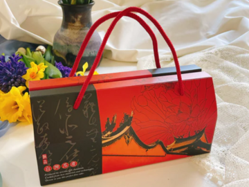 Selling: Taiwan product gift box packaging box 台灣名產禮盒包裝盒