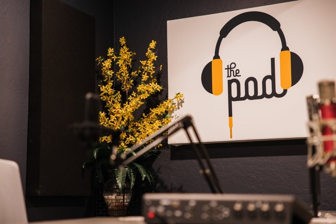 Premier Podcast Studio: VIP Treatment Custom Sets Expert Guidance