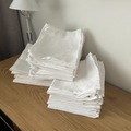 Myydään (Yksityinen): Valkoiset lautasliinat