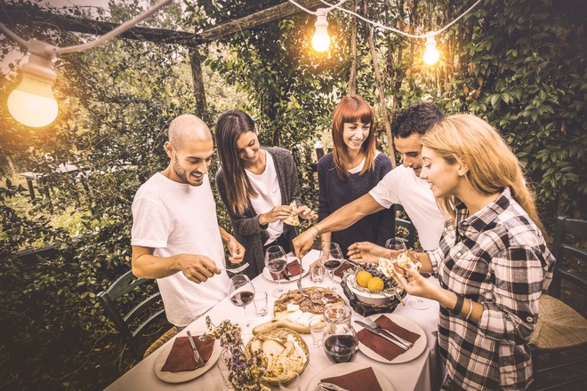 "Cena Toscana: Gusta l'Autentica Italia a Tavola!"