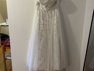 Myydään (Yksityinen): Maggie Sotteron Flora-hääpuku koko 48