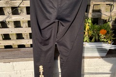 Selling With Online Payment: Dorothy Stringer PE leggings size 24/26 waist