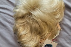 Selling with online payment: Kids-Womens Short Blonde Wig