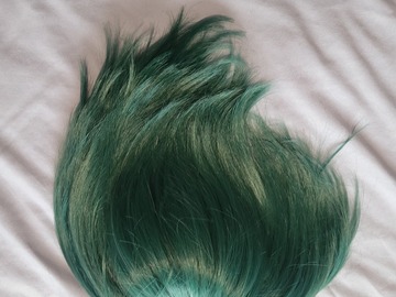Selling with online payment: Womens Short Green Wig
