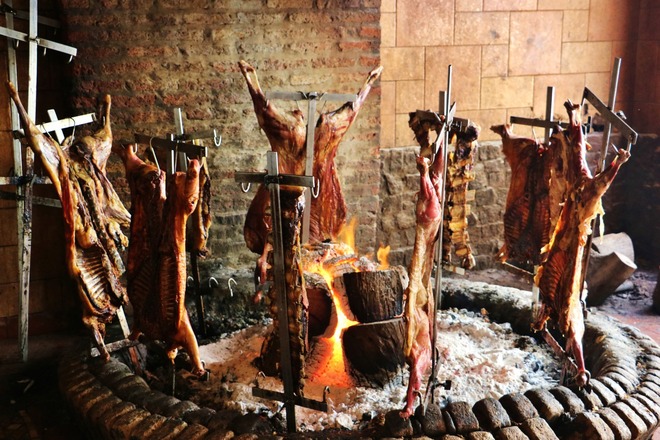 Experiencia de Asado en nuestra Finca con Cabañas y Piscinas 