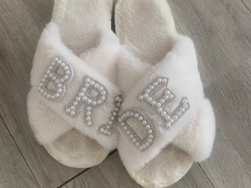 Selling: BRIDE slippers 