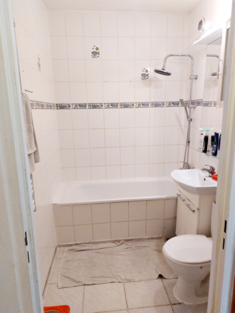 80qm 4-Zimmer-Wohnung bezugsfrei in Berlin-Hellersdorf