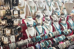 Comprar ahora: 100 mix lot of nk,earrings,bracelets and rings 