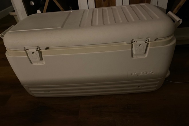 Giant 2025 igloo cooler