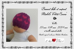 Sale retail: Modèle tricot bonnet cœurs bébé