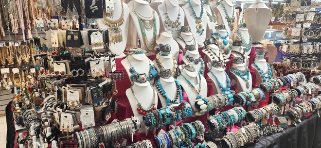 JEWELRY STORE 150 PC OVERSTOCK SHELF PULL LIQUIDATION EVENT