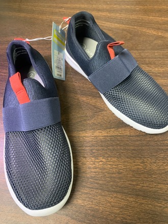 Boys & Girls Shoes - 100 Pairs (Assorted Size)