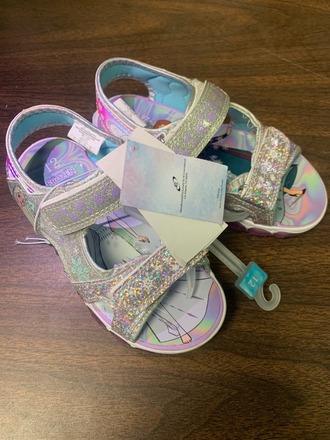Boys & Girls Shoes - 100 Pairs (Assorted Size)