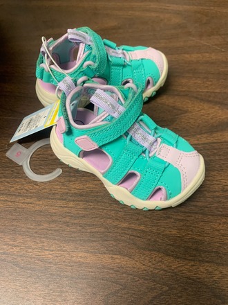 Boys & Girls Shoes - 100 Pairs (Assorted Size)
