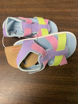 Boys & Girls Shoes - 100 Pairs (Assorted Size)