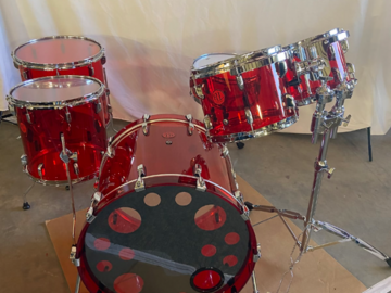 Selling with online payment: Acrylic drum set