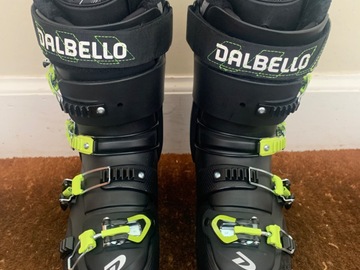 Winter sports: Dalbello Panterra 100 Ski Boots. Size 30. 