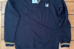 Selling With Online Payment: Brand new v neck sweatshirt S
