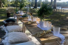 Offering with non-refundable deposit : Picnic Up to 8 Guests (2 Tables)