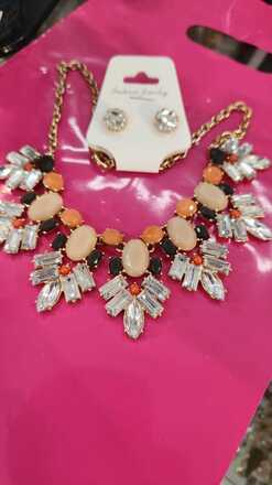 50 pieces crystal fashion jewelry mix lot