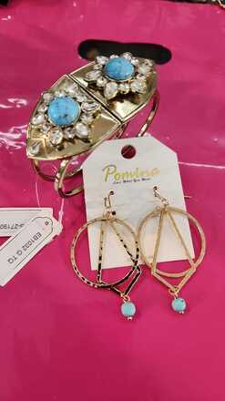50 pieces crystal fashion jewelry mix lot
