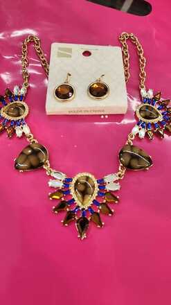 50 pieces crystal fashion jewelry mix lot