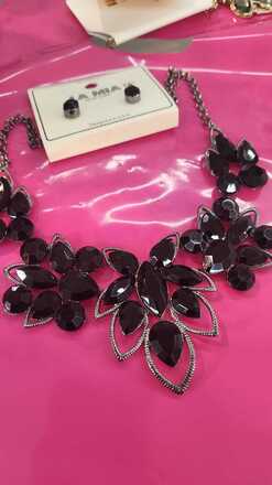 50 pieces crystal fashion jewelry mix lot