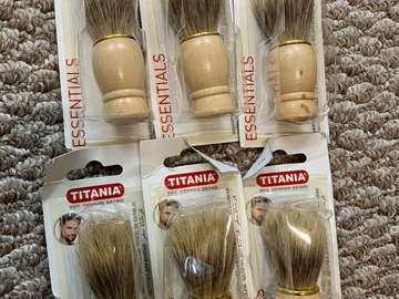 Buy Now: Men’s shaving cream brush 