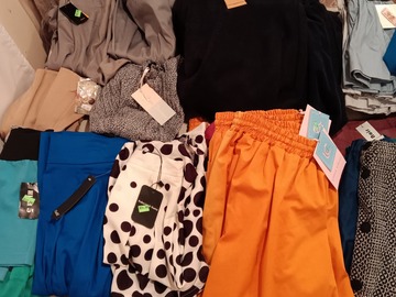 Buy Now: 15 Pcs Girls Skirts NWT Midi Long Assorted Brand SRP $300