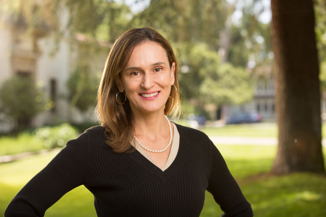 Kelly Cockrum Professor of Behavioral Economics - Heterodox Academy Speakers Bureau