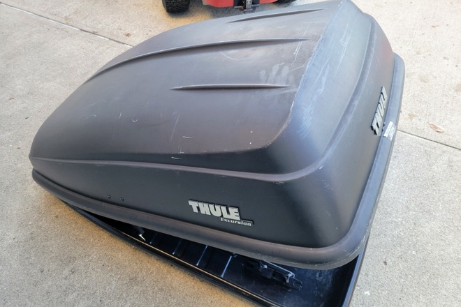 Thule Excursion Roof Mounted Cargo Box WEquip