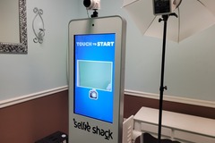 Renting out with online payment: Selfie Shack Photobooth